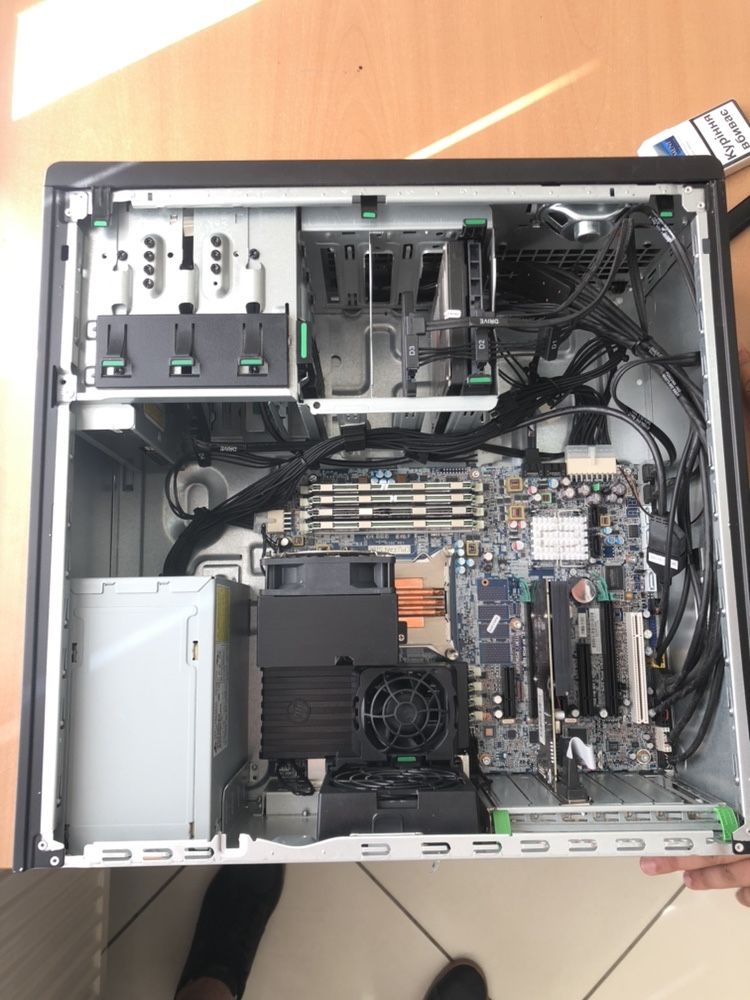 Мощный системный блок HP Z420, Сервер, игровой компьтер, ПК
