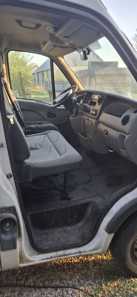 Renault Master 2.5 dCi L1H2
