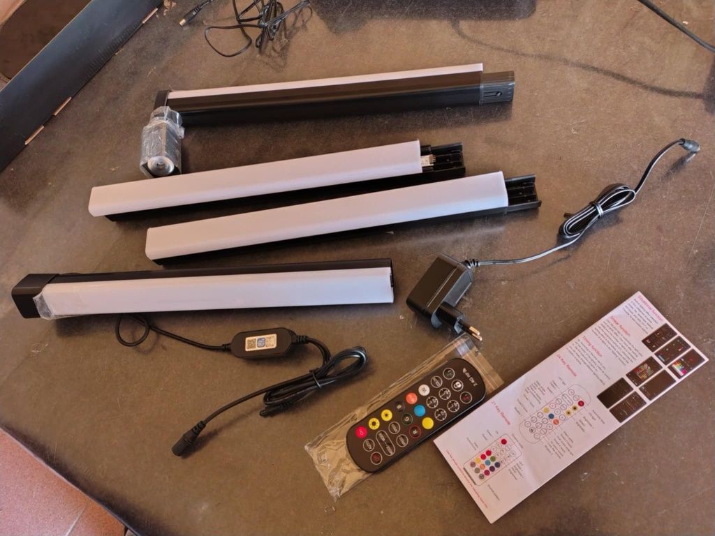 Lampa podłogowa LED Lumtang + lampa do czytania
