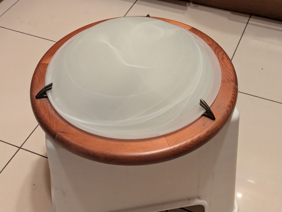 Plafon / lampa / światło na sufit