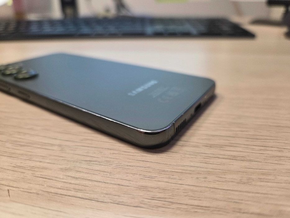 Samsung Galaxy S23 5G 8/128GB SM-S911B/DS Bardzo dobry stan