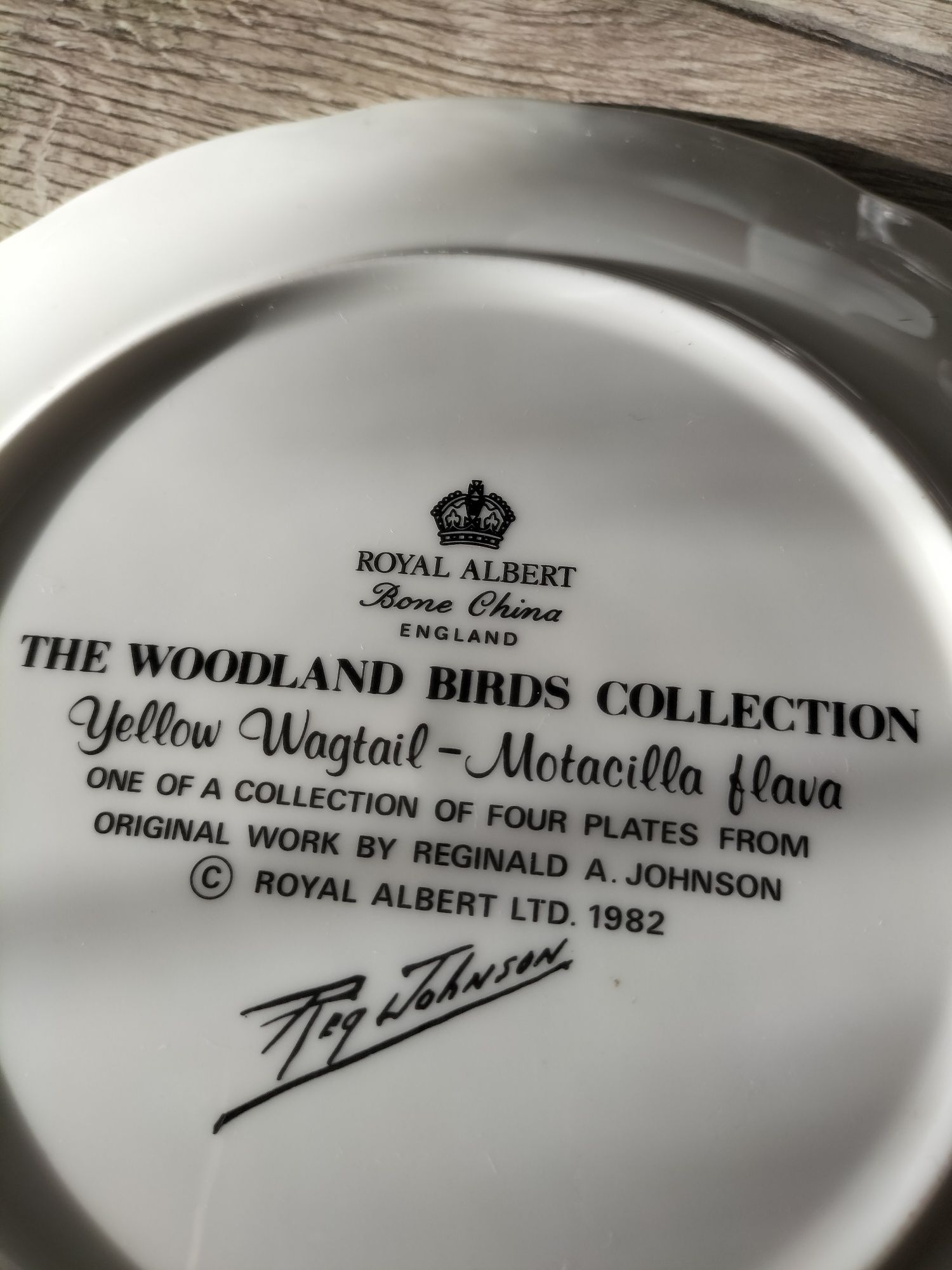 Porcelana Royal Albert-ptasia kolekcja