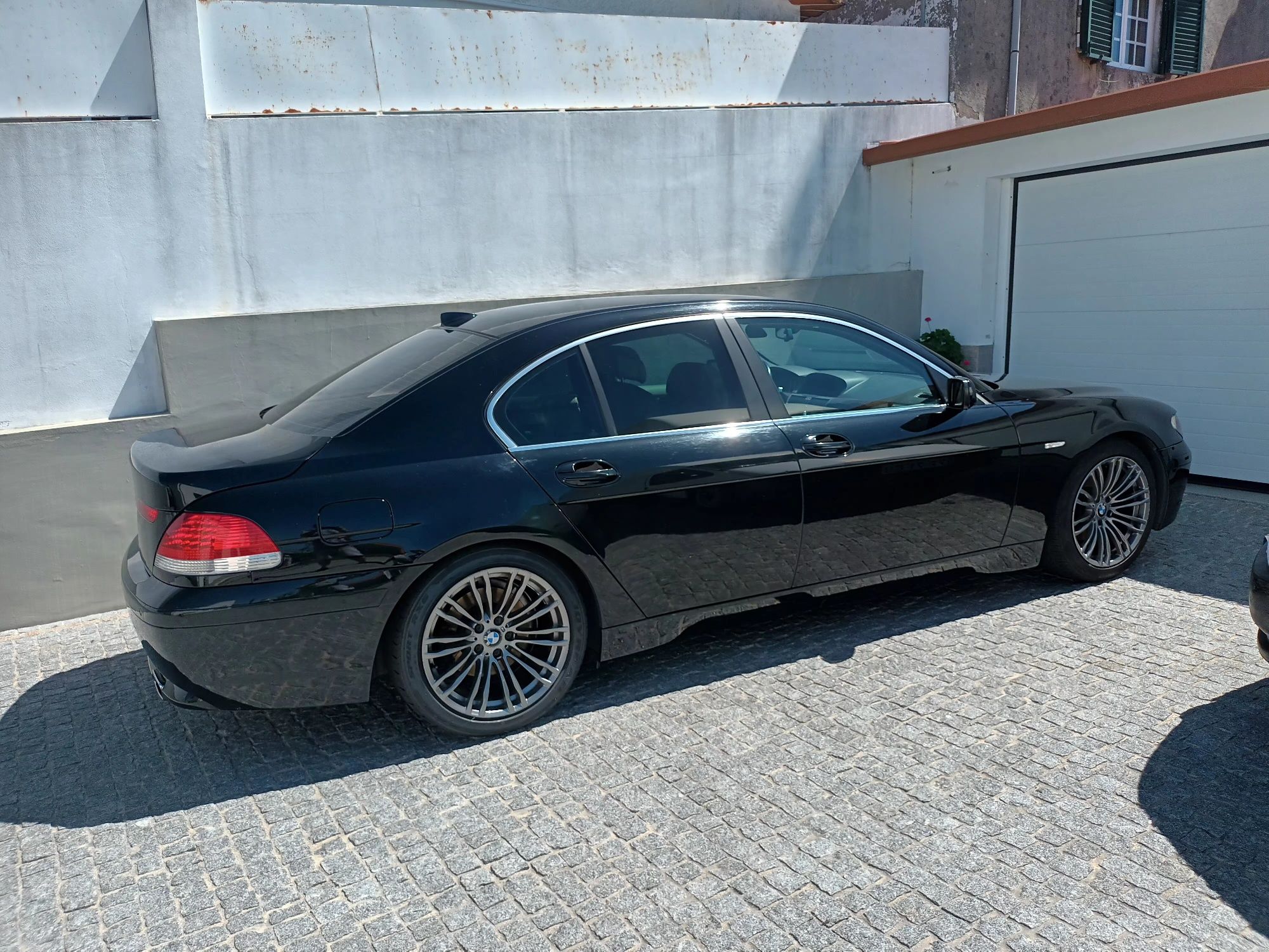 Bmw 735i negociável