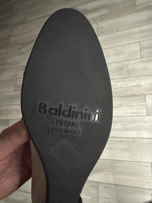 Туфлі Baldinini  на танкетці розм 40-41 (26 см)