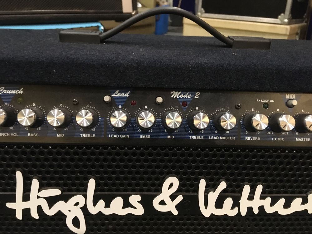 Wzmacniacz gitarowy Hughes & Kettner Attax 100 hybryda