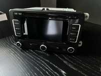 Oryginalne  radio z golfa 6 GTD