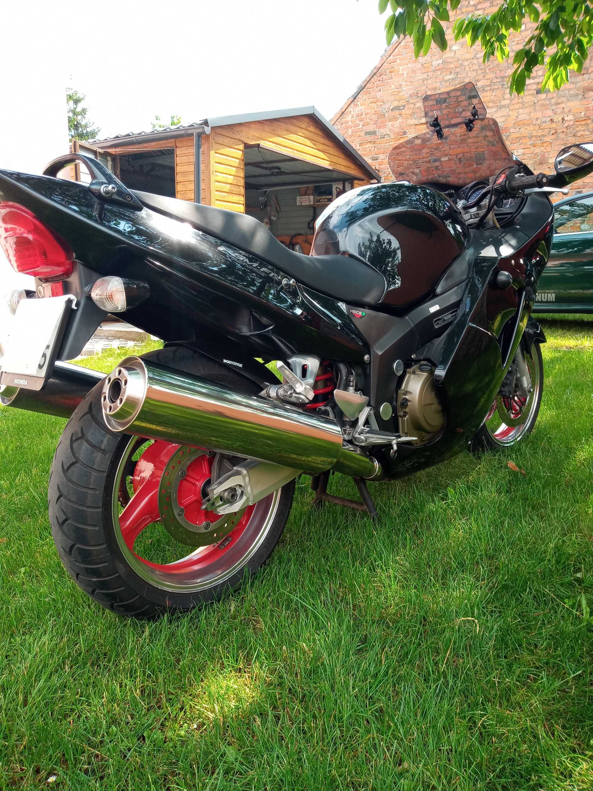 HONDA Cbr 1100 XX model na wtrysku