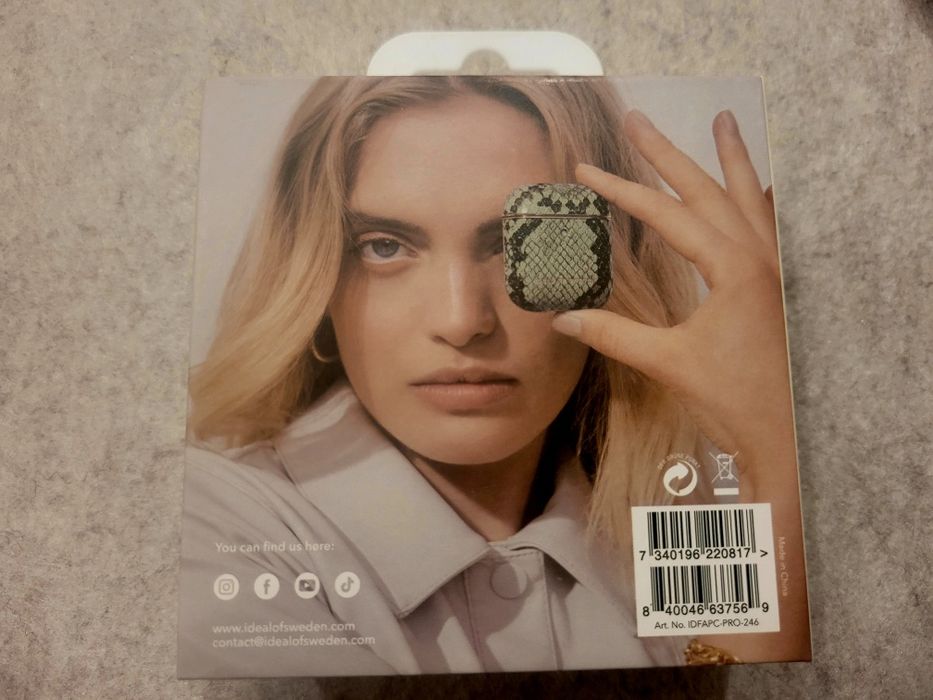 Etui na słuchawki AirPods Case Pro Wild Cameo marki IDEAL OF SWEDEN.