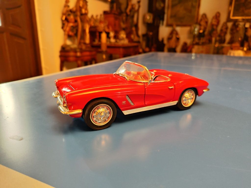 Corvette z 62r Ertl 1 18