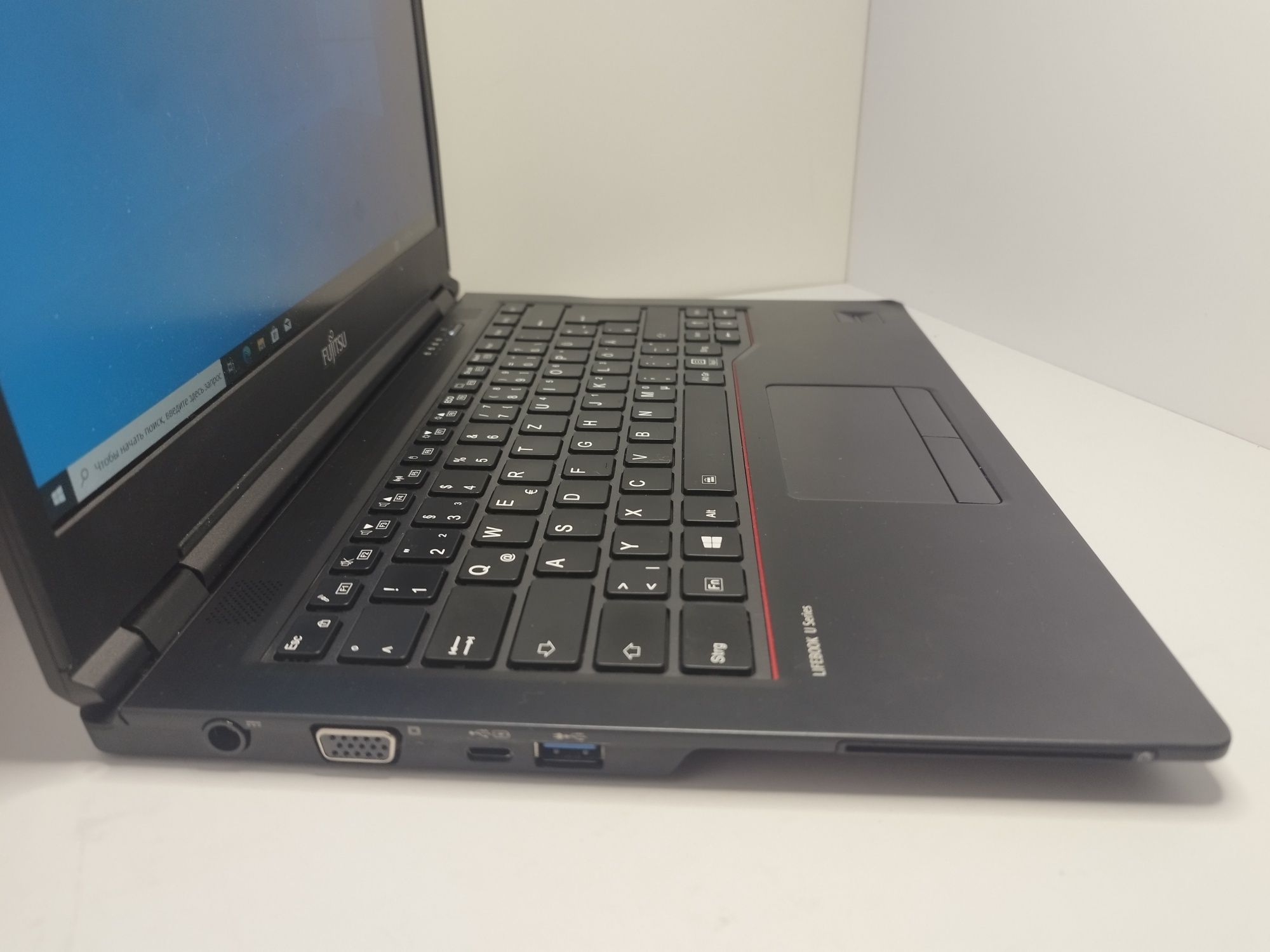 Продам ноутбук Fujitsu U748