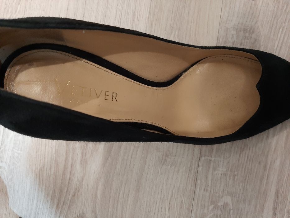 Вишуковані туфлі р 36 VETIVER італіяя