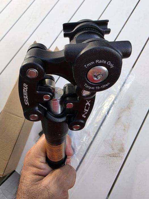 Suntour SP12/SP17 NCX 350mm Suspension Seatpost + Safety Cover