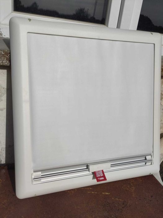 FIAMMA Escurecedor e Mosquiteira para claraboia 50x50