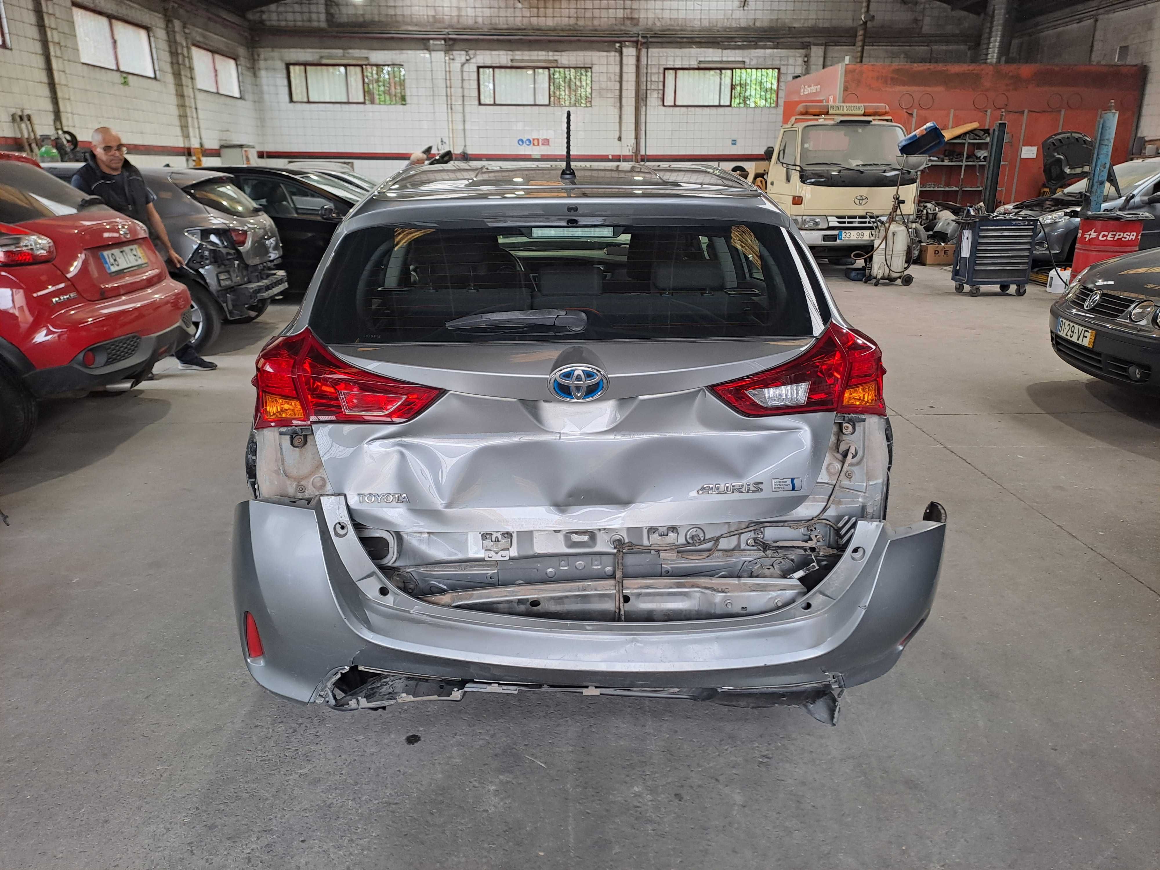 Salvado Toyota Auris Hybrid de 2013