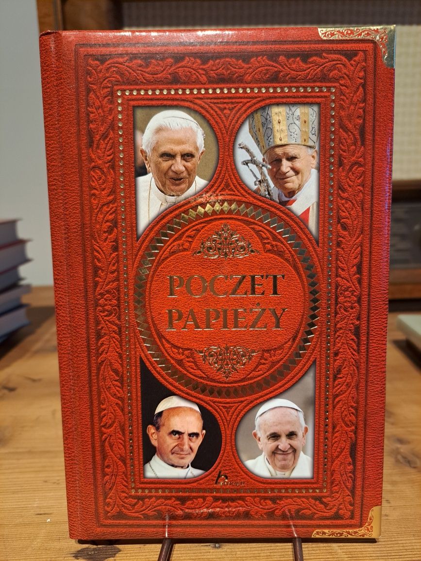 Książka poczet papieży 13