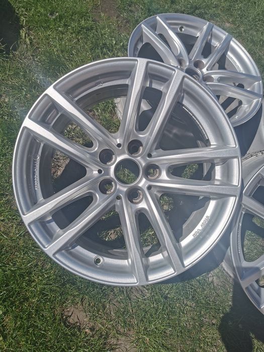 Felgi aluminiowe UNIWHEELS 7.5x17  Et27 Audi 5x112 X10757