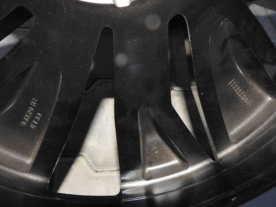 4x Alu VW Volkswagen  20'' 5x112 8J ET34  3CC Oryginał JAK NOWE TPMS