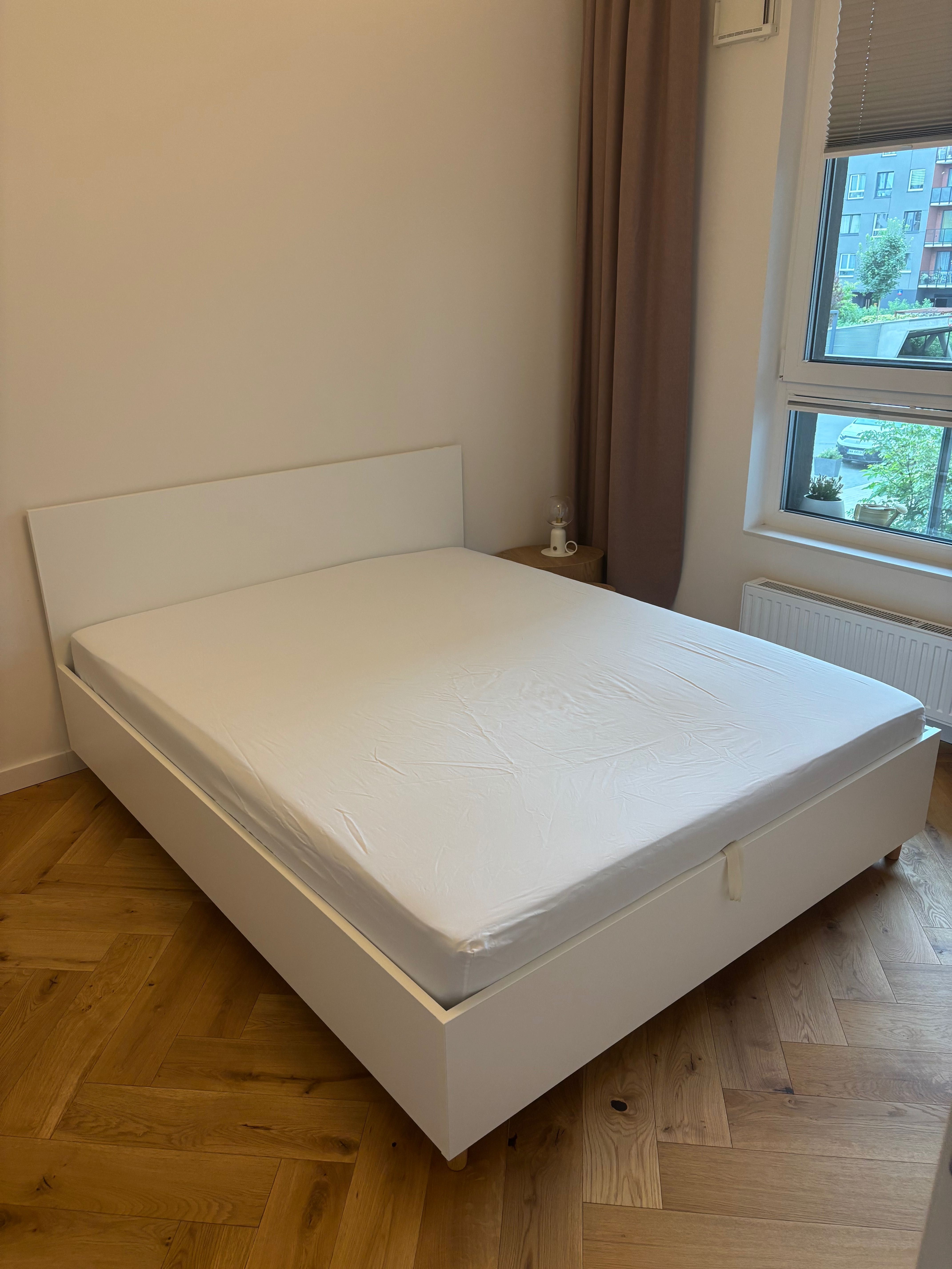Łóżko 160x200 SIMPLE VOX białe z materacem Ikea