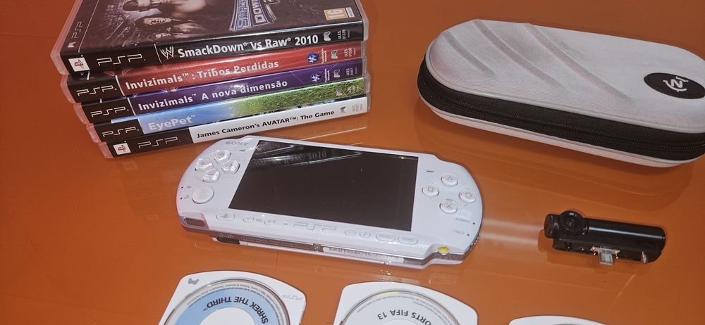 PlayStation - PSP - 3004 branca + jogos