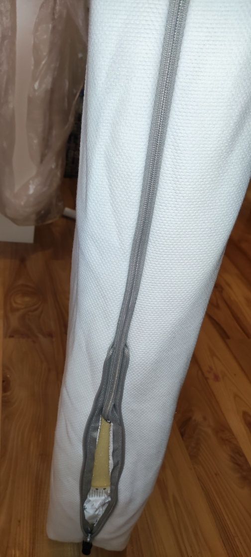 Bardzo wygodny materac Ikea 90x200