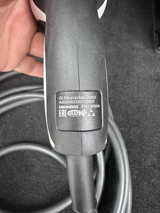 Kabel do ladowania samochodu Mercedes-Benz