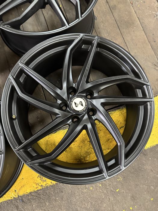 BMW F30 F32 F10  20cali 5x120 jak nowe