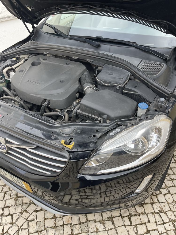 Volvo XC60 2017 D4 SUMMUM 2.0. Estofos pele bege