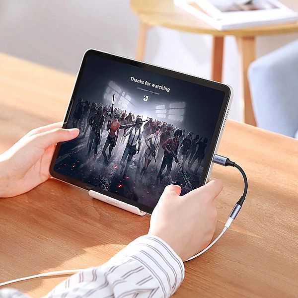 Adapter Ugreen AV161 do słuchawek mini jack 3,5 mm (żeński) / USB-C (m