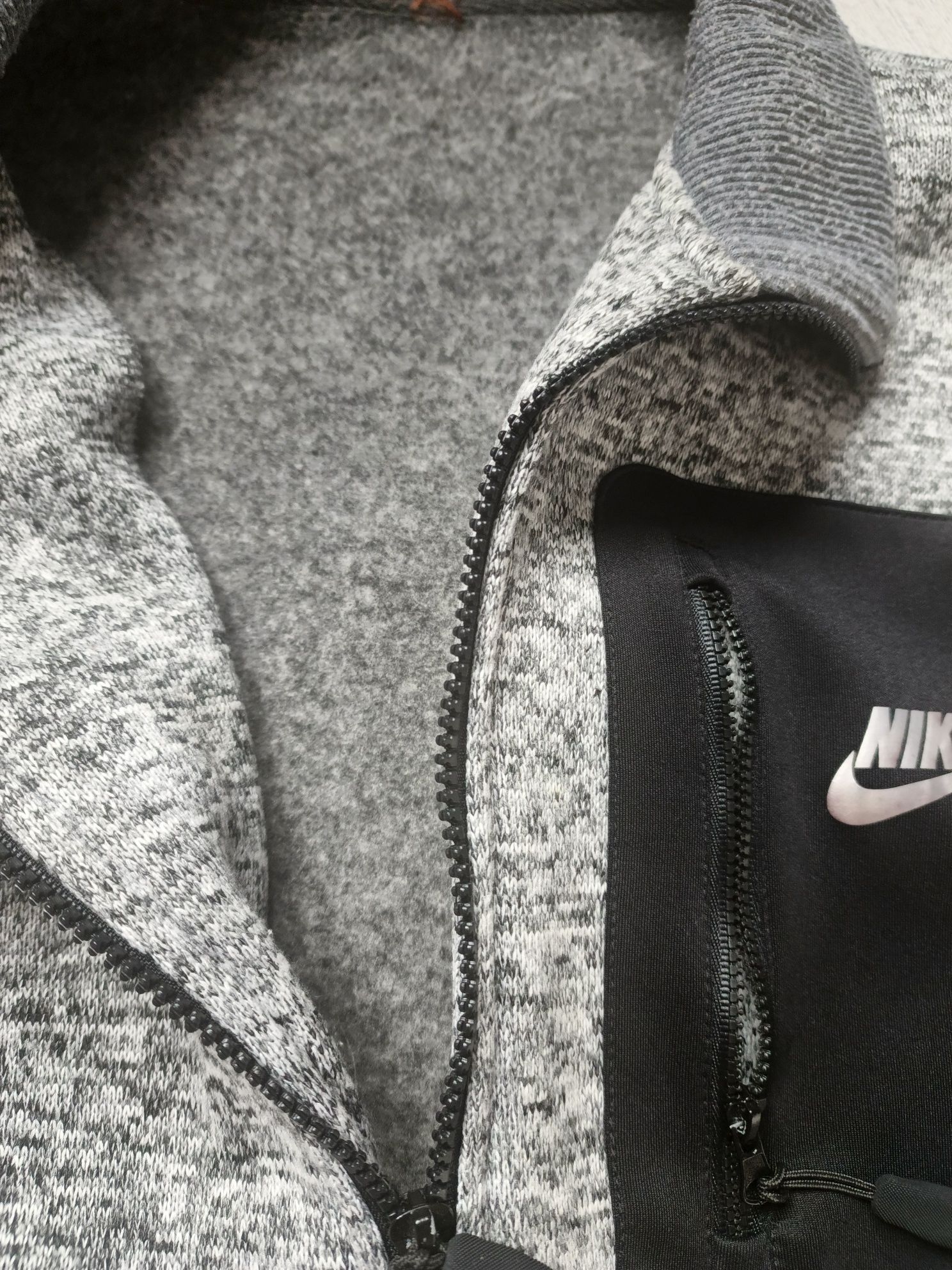 Bluza Nike ocieplana xl
