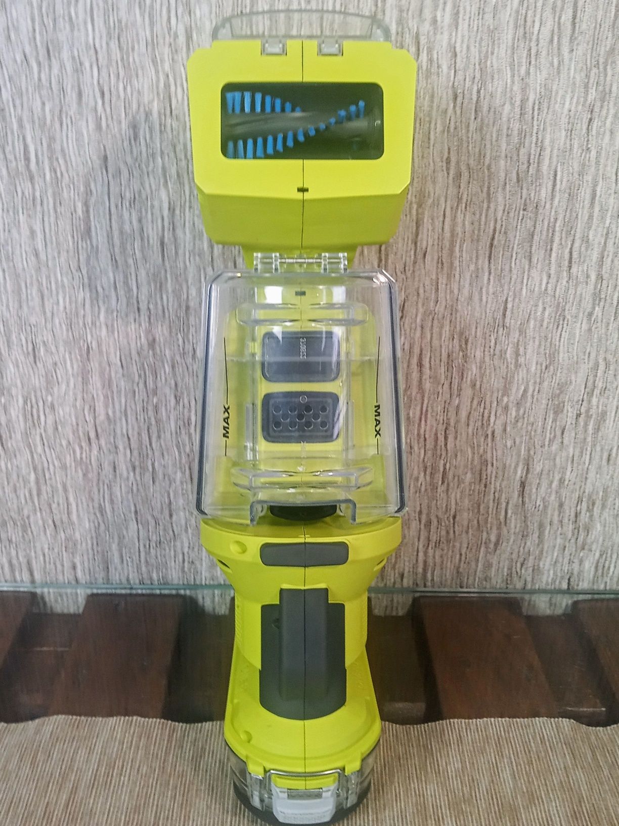 Kompaktowy odkurzacz piorący Ryobi RDC18 Swift Clean 18V ONE+