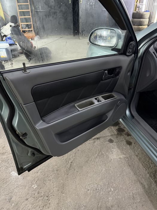 Chevrolet Lacetti 1.8 с газом Максимальная комплектация