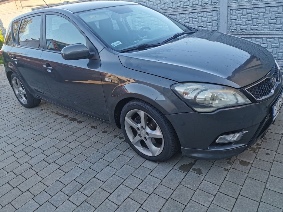 Kia ceed 2009 1.6 crdi 90km