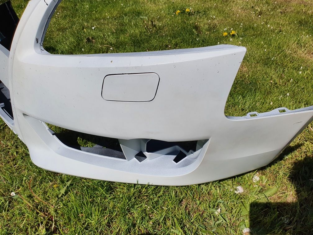 Nowy zderzak przedni przód Audi A5 8T pod spryskiwacze lamp xenon