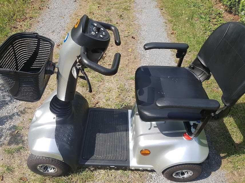 Pojazd wózek skuter elektryczny inwalidzki-Eris 4koła 6km/h