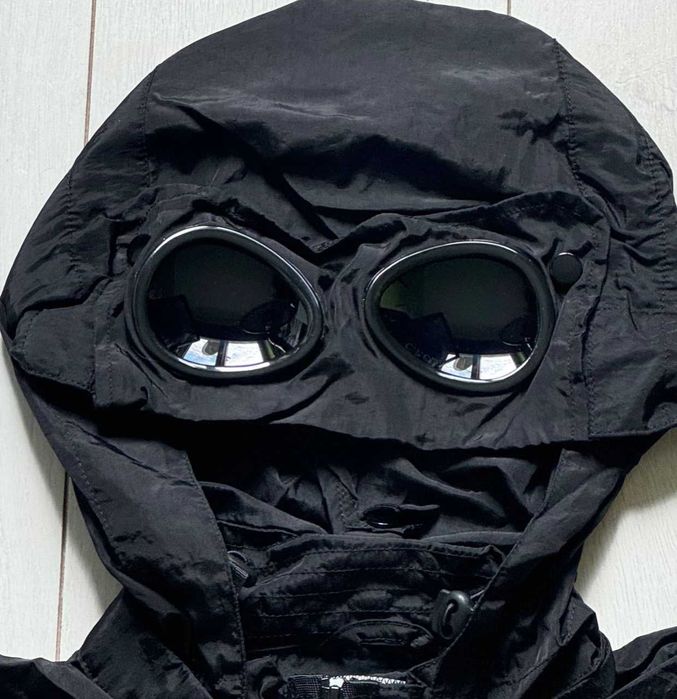 Водовідштовхуюча куртка  C.P. Company Chrome Goggle(M, L XL, XXL).