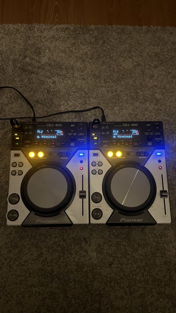 Pioneer  cdj 400