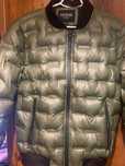 Куртка от GUESS М маломерит