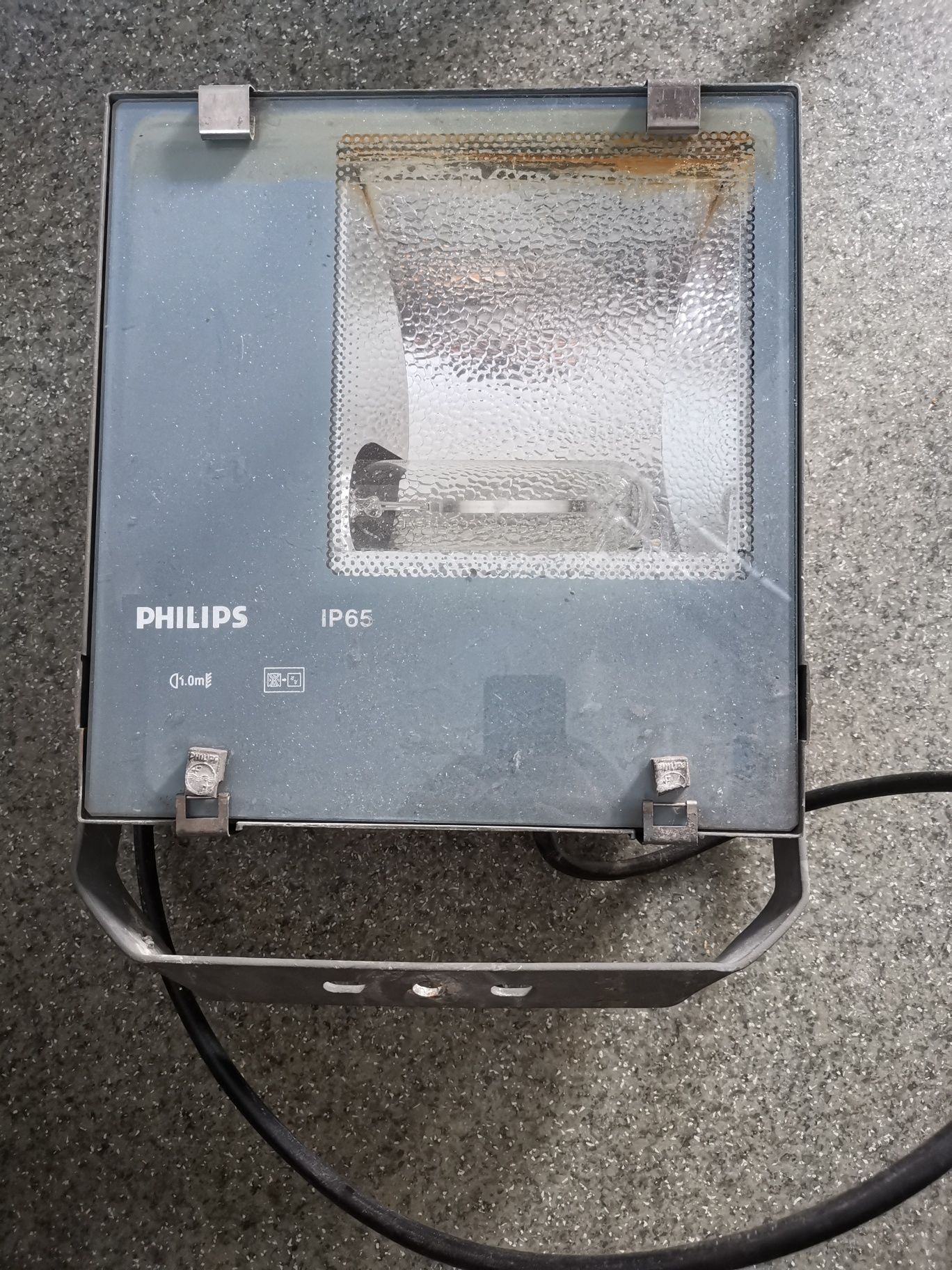 Halogen Philips IP 65