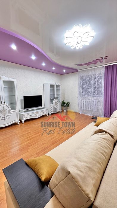 Здам 4 х кімнатний будинок у районі Епіцентру зі своїм двором і АО