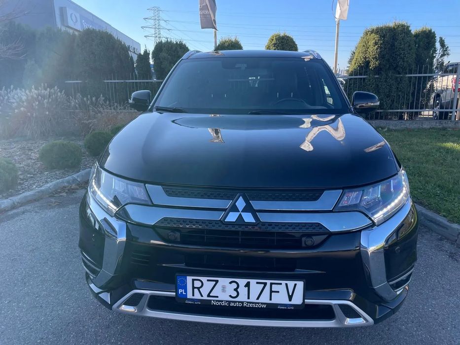 Mitsubishi Outlander 2.4 Hybrid, Plug-in, kamery360 wersja Business, Gwarancja