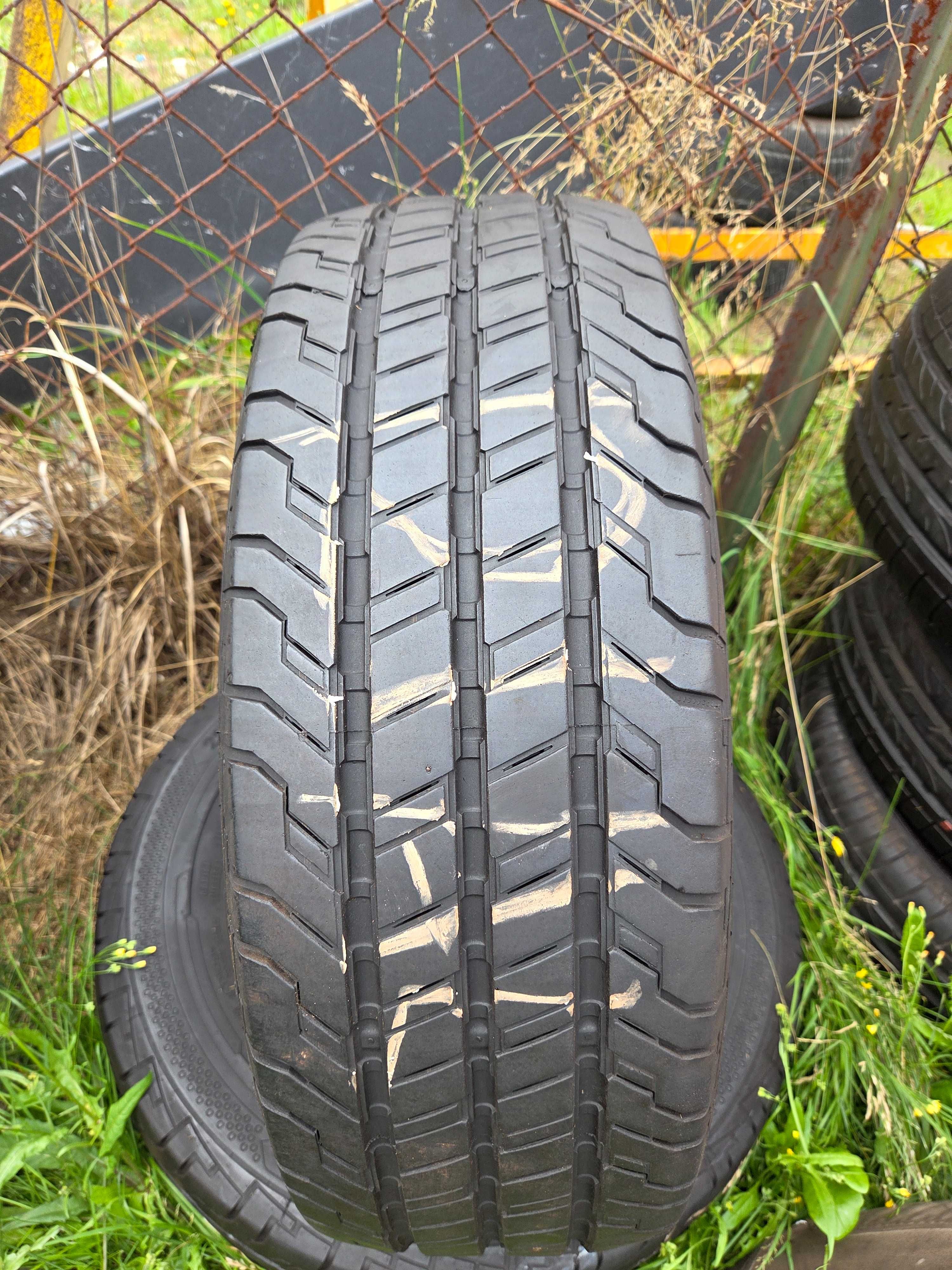 Continental ContVanContact 100 215/65/R16C BUS 7mm 2023 2x lato 121AL