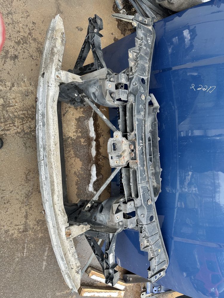 Передняя панель BMW X3 E83