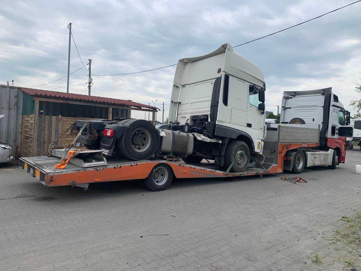 Wynajem lawety pod ciągnik siodłowy, transport ciągników siodłowych