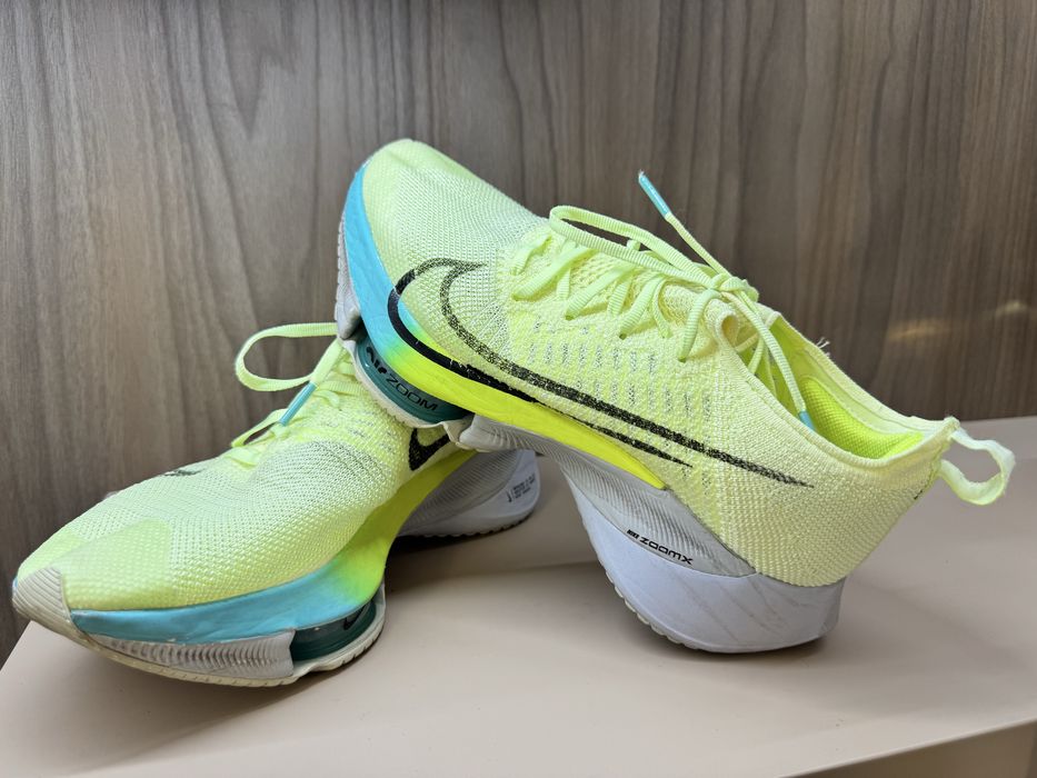 Кросівки Nike Air Zoom Tempo Next% — оригінал