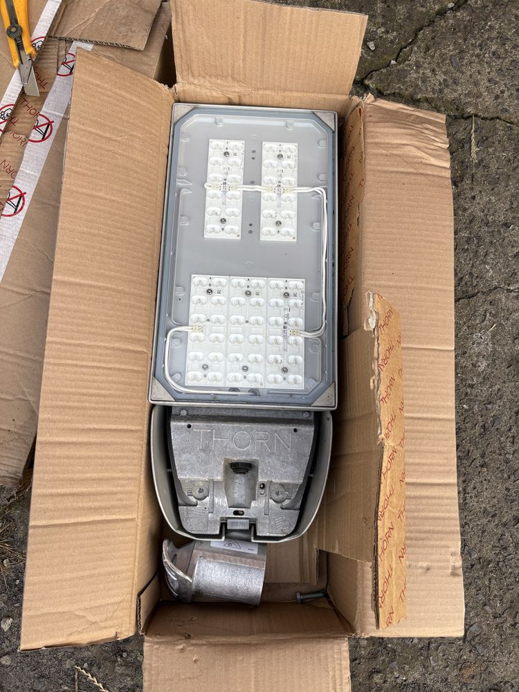 Lampa uliczna oswietlenie