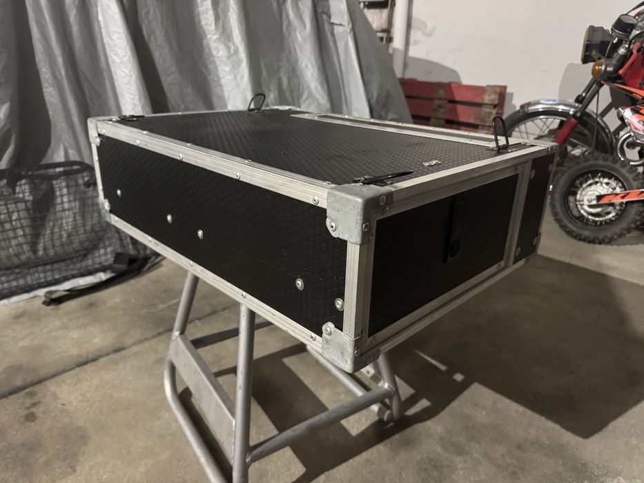 Caixa todo o terreno arrumaçao jipe