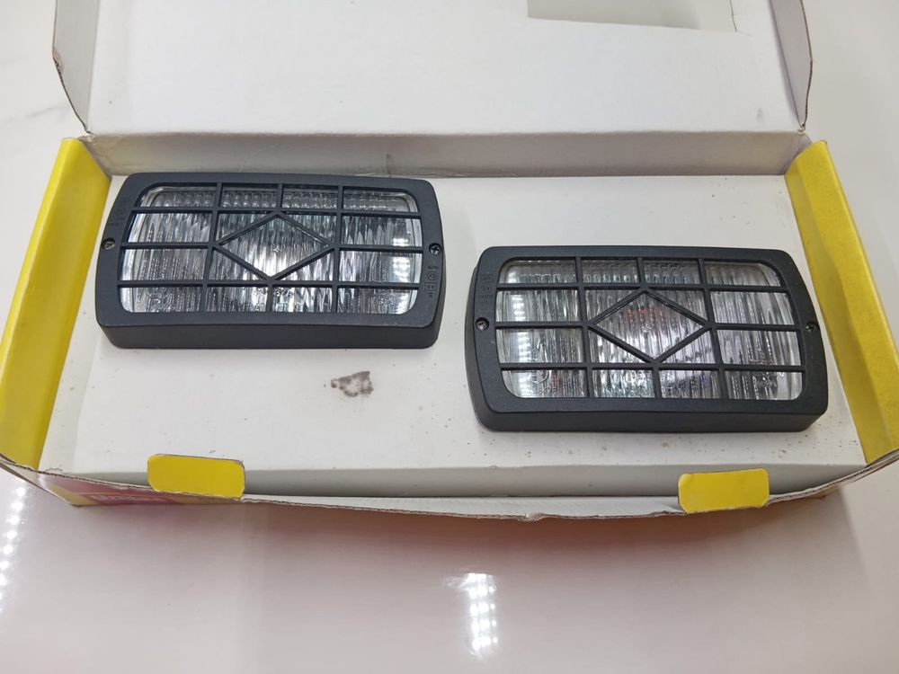 Zestaw starych lamp halogenów  produkcji włoskiej nigdy nieużywanych