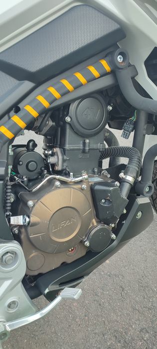 Продаю Lifan KP250