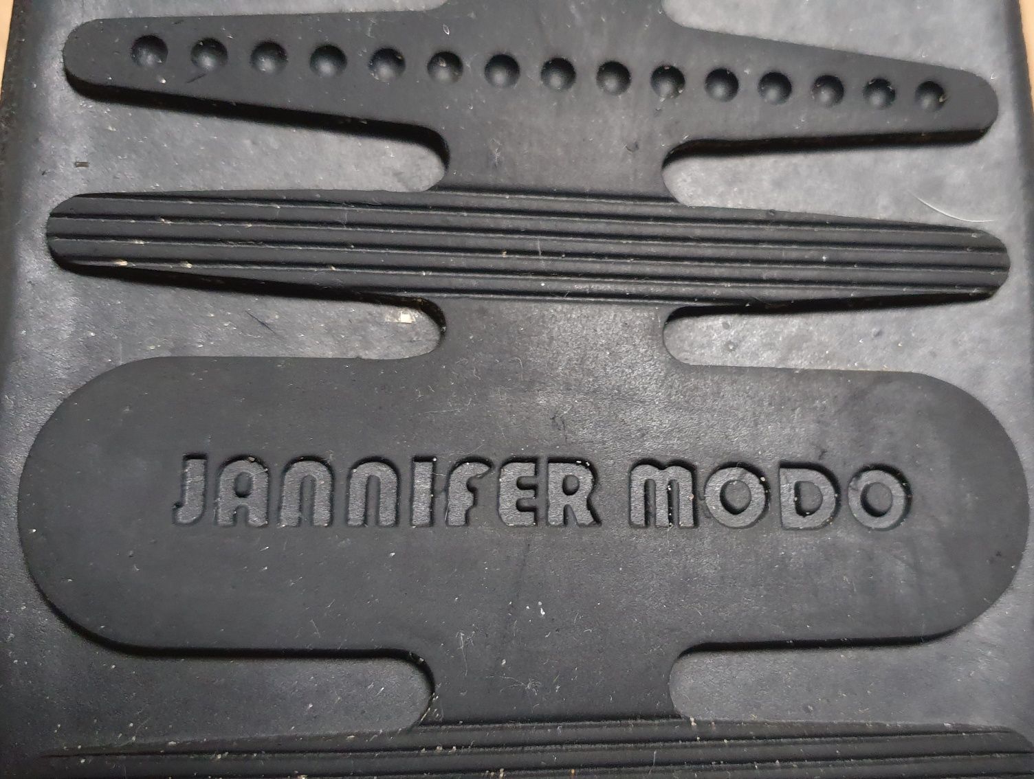 Зимние сапоги,уги,луноходы,снегоходы,сноубутсы,унты Jannifer Modo