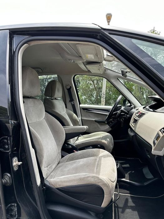 Citroen C4 Picasso 1.6 HDI automática